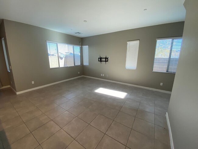 Building Photo - 3192 Timorasso Ave