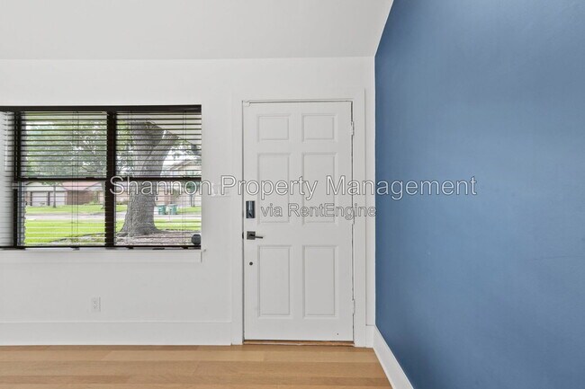 Building Photo - 2703 Tannehill Dr