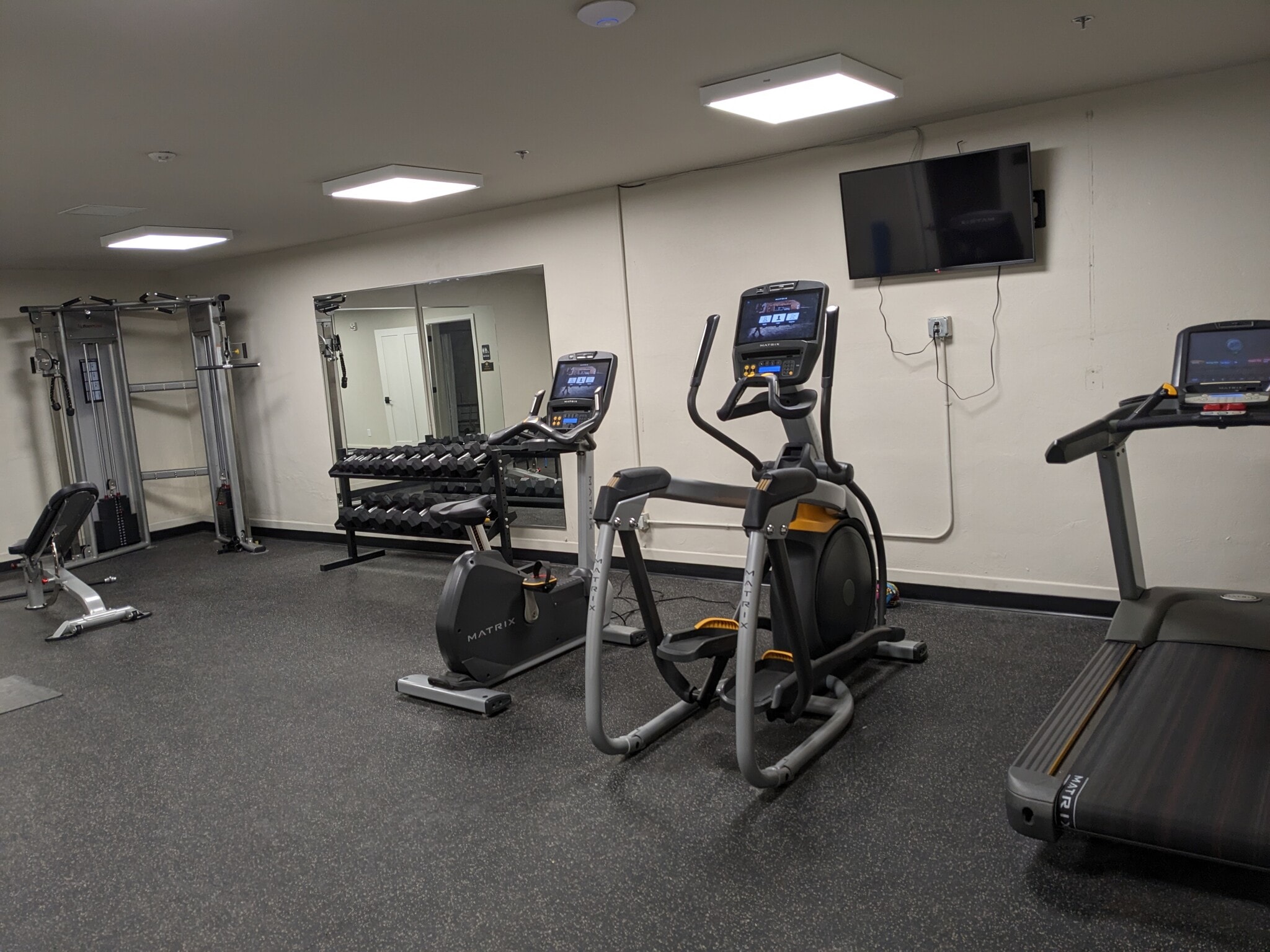 Fitness with guest showers - 107 Chestnut St E
