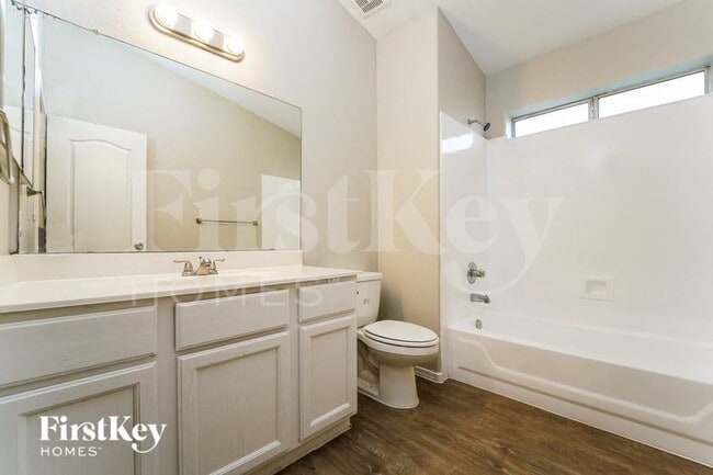 Building Photo - 3620 W Bellewood Pl
