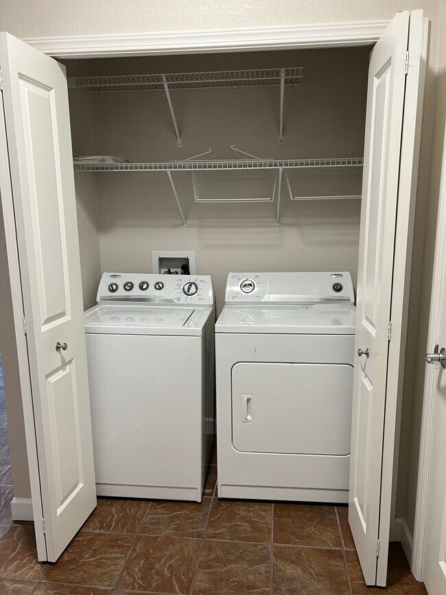 Building Photo - 1155 Ford Rd