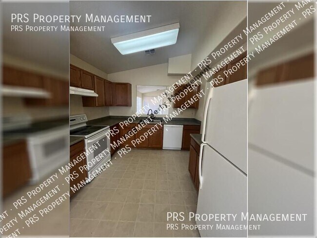 Building Photo - 3911 E Longhorn Dr