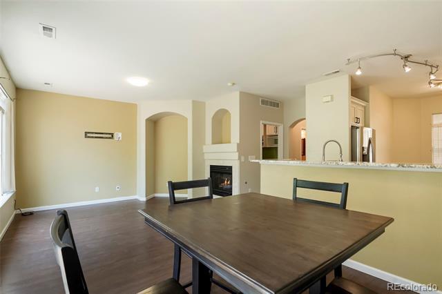 Building Photo - 14400 Albrook Dr
