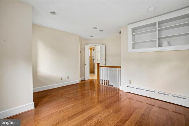 Building Photo - 4602 De Russey Pkwy