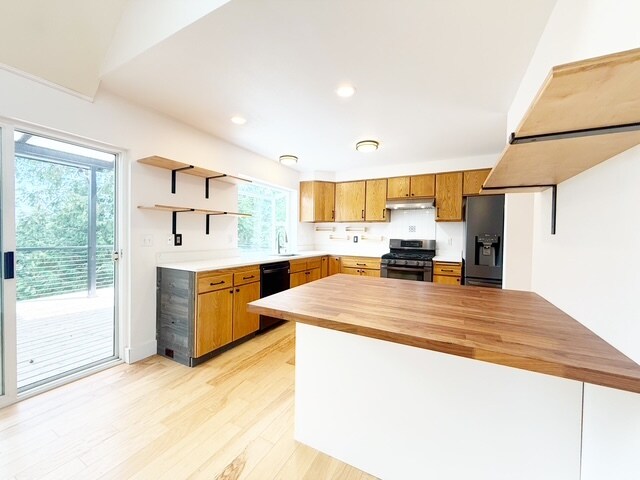 Building Photo - 1128 NW Thornwood Cir