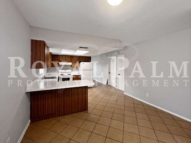 Building Photo - Cold Outside, Cozy Inside – Winter-Ready Fort Myers Renovated 3BR/2BA Duplex with a New HVAC...Yu...