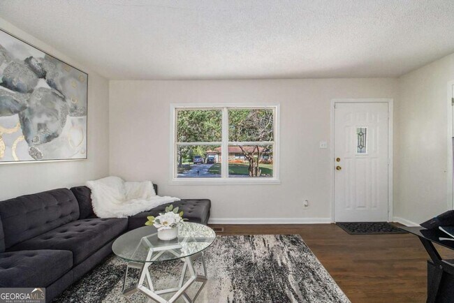 Building Photo - 3367 Misty Valley Rd