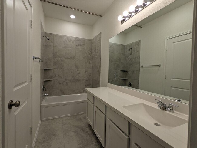 Building Photo - 100 Montauk Loop