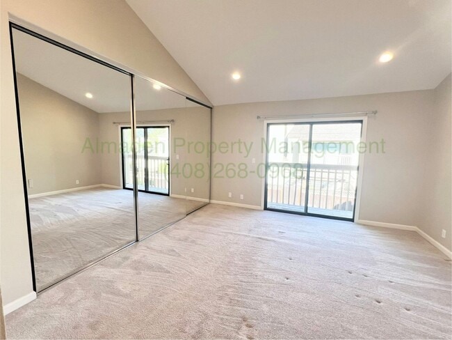 Building Photo - Remodeled Almaden Townhome next to Foothills!! Great Schools & Central A/C!!
