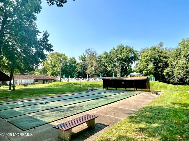 Building Photo - 218 Medford Ct