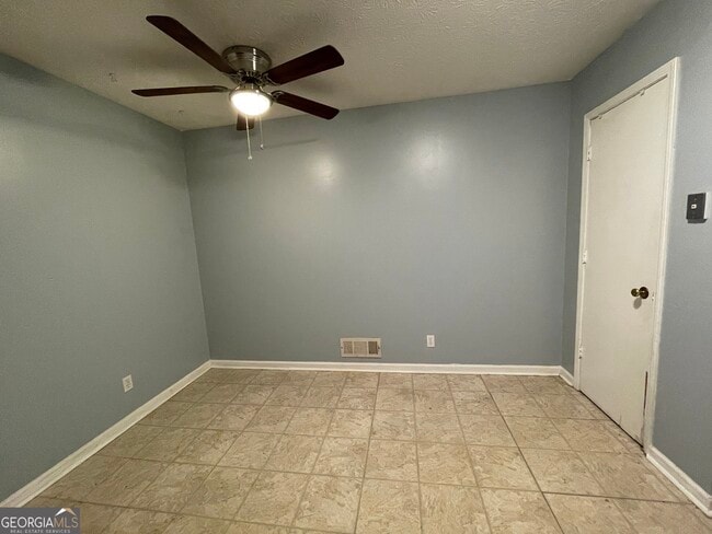 Building Photo - 5568 Rock Garden Ct NW