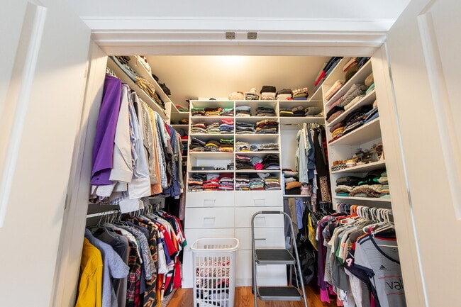 Building Photo - Beautiful West Humboldt Park Single Family Home