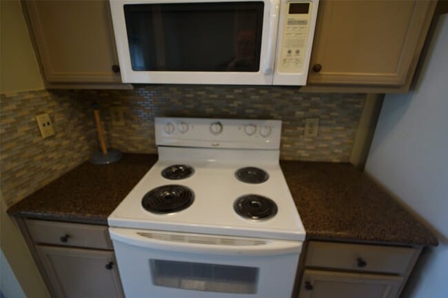 Building Photo - 8263 Sands Point Dr