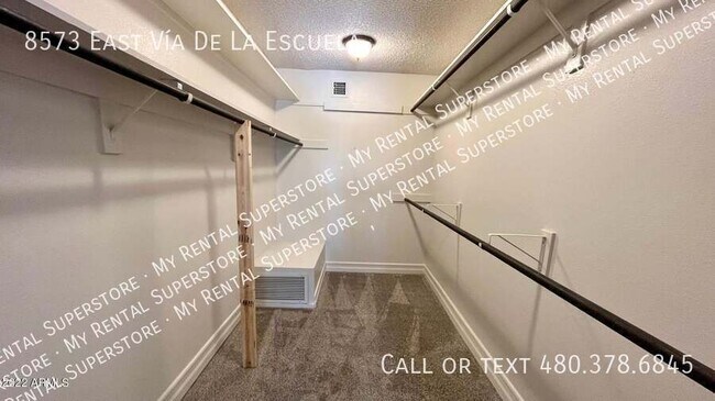 Building Photo - 8573 E Vía De La Escuela