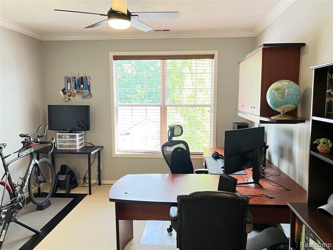 Building Photo - 331 Scio Village Ct