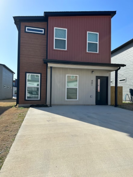 Building Photo - 881 Boardwalk Ave