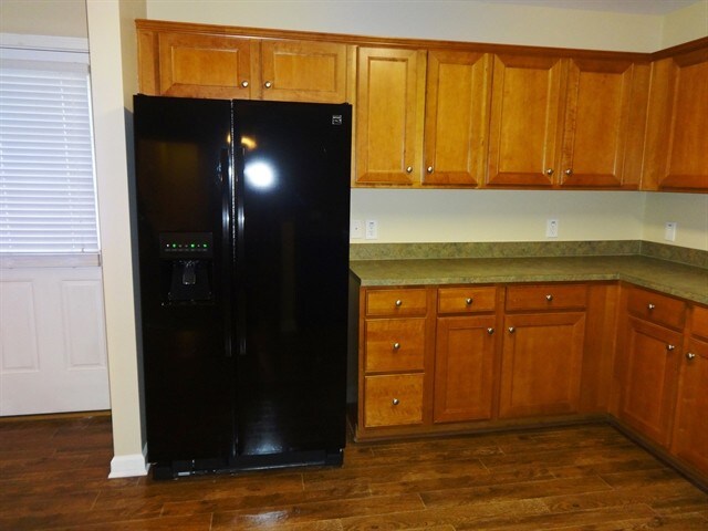 Building Photo - 1131 Moss Grove Dr