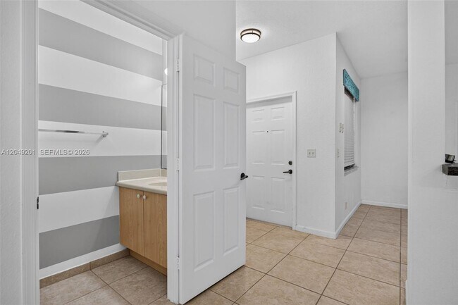 Building Photo - 3969 Orange Tree Ln