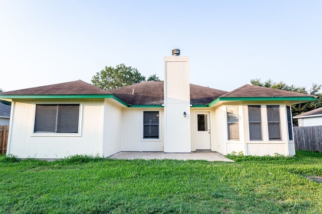 Building Photo - Charming 3-Bedroom, 2-Bath Single-Family Home