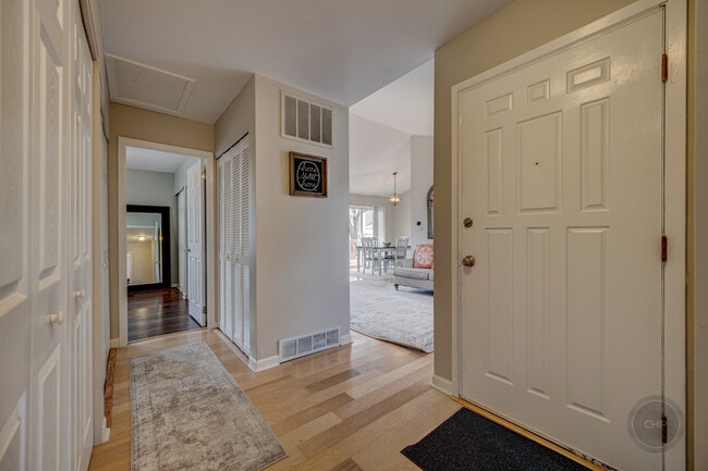 Building Photo - 1306 Canyon Run Rd