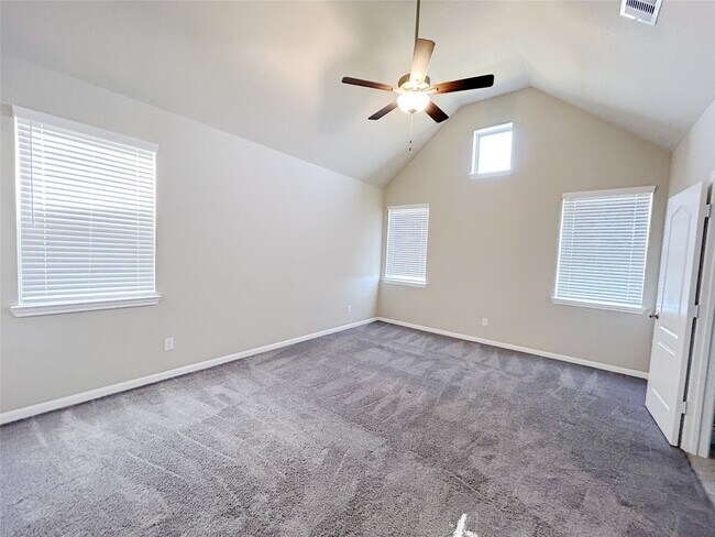 Building Photo - 5019 Pr Ter Ln