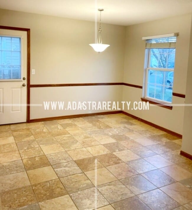 Building Photo - Very Nice Ranch Home in Gardner-Available in MAY!!
