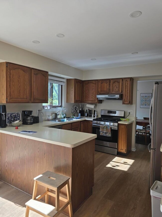 Building Photo - 2125 Ardenne Dr