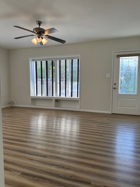 Entry-Living - 11216 Tiara St