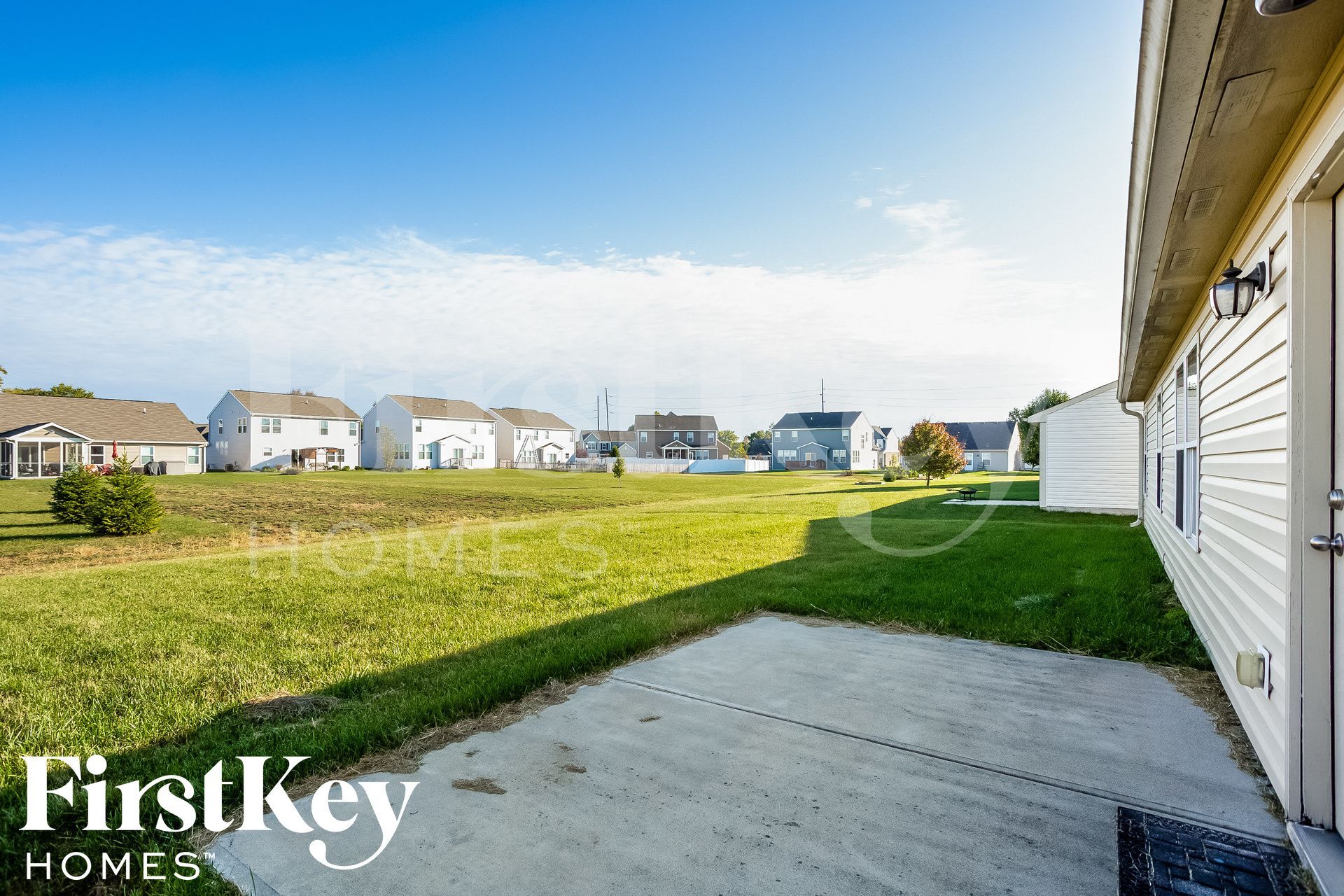 Building Photo - 10622 Deercrest Ln