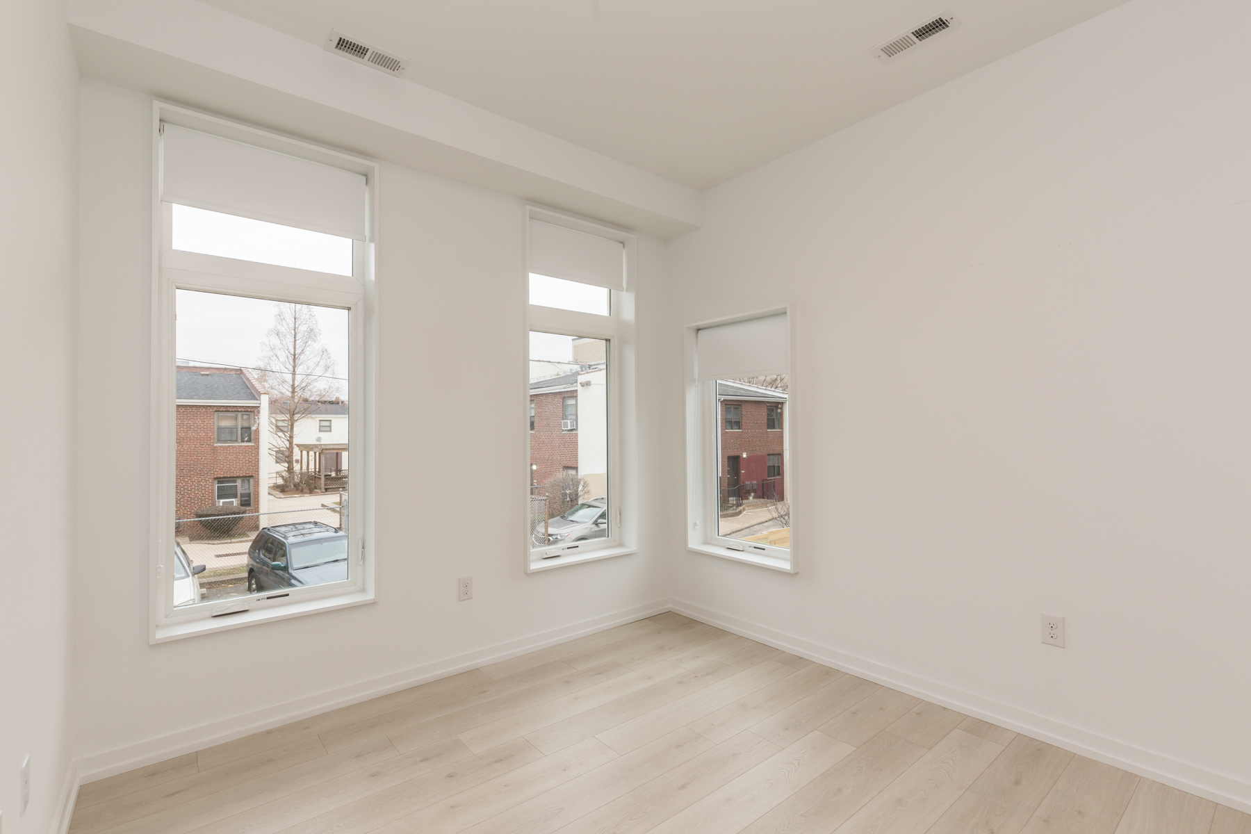 Building Photo - 1247 N 27th St