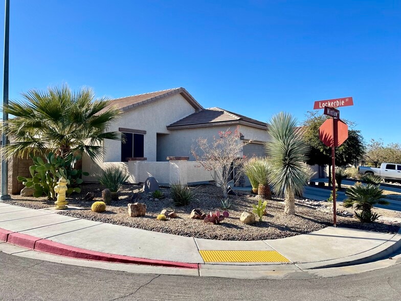 Building Photo - 2705 Mintlaw Ave