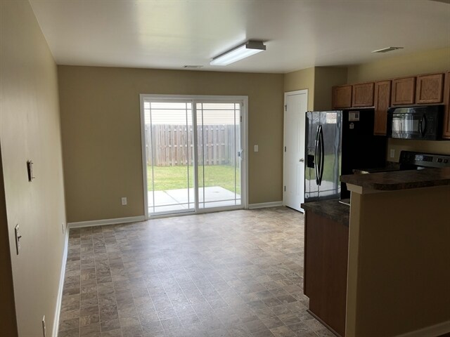 Building Photo - 40 Old Mill Rd