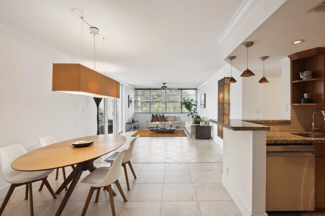 Building Photo - 1170 N Federal Hwy