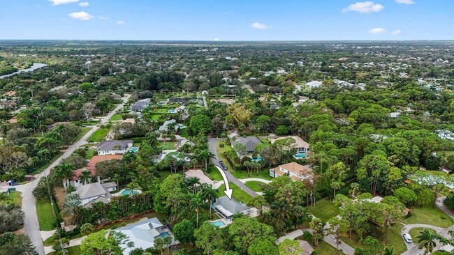 Building Photo - 5554 Hibiscus Rd