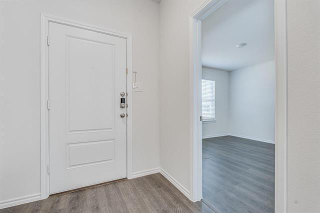 Building Photo - 2125 Croton Ave