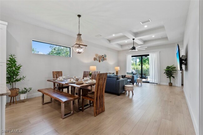 Building Photo - 3552 Hibiscus Ave