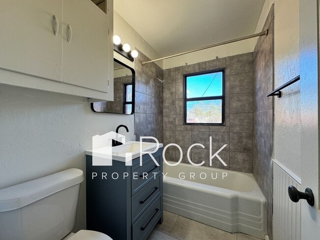 Building Photo - Charming Home with Real Wood Floors and Covered Parking ~ Offering 1 Month FREE Rent~