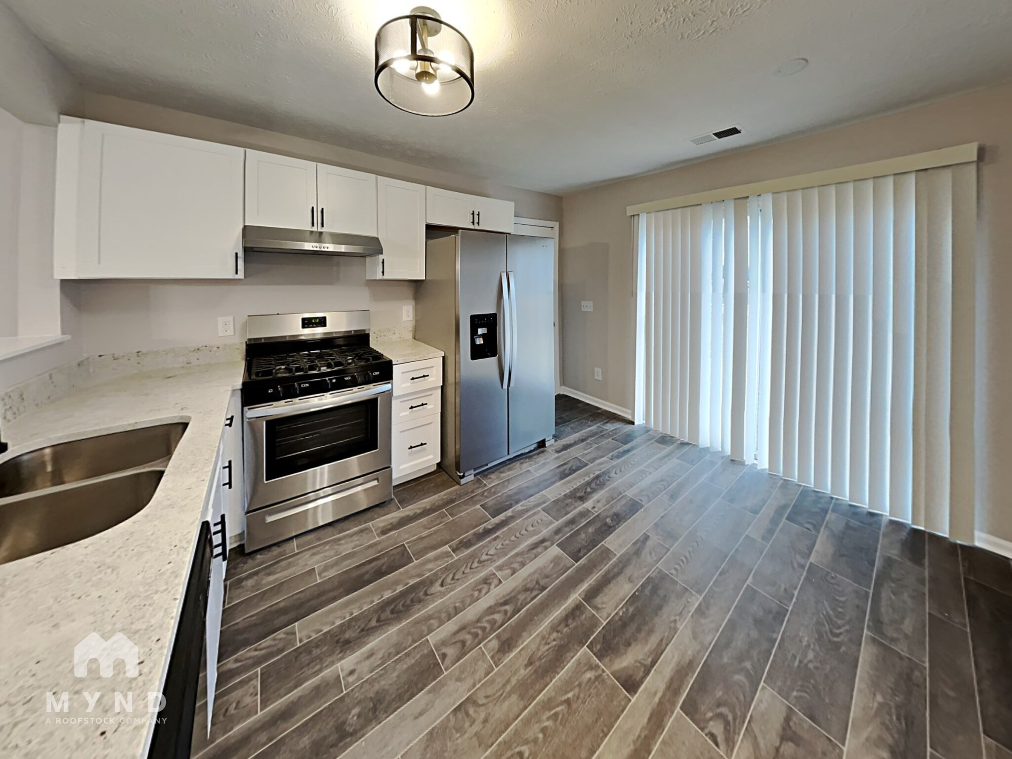 Building Photo - 528 Crestridge Ct