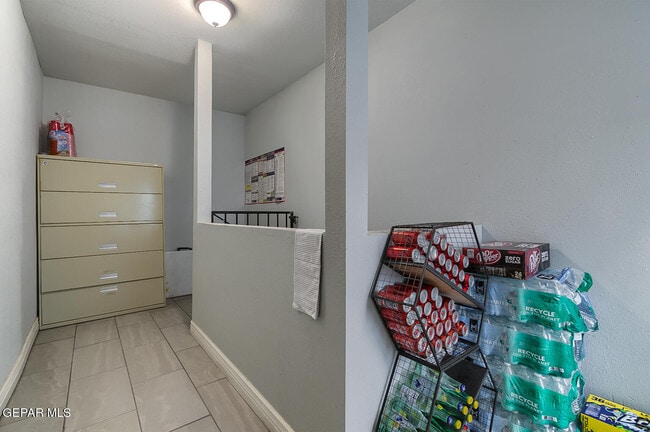 Building Photo - 1305 E Rio Grande Ave