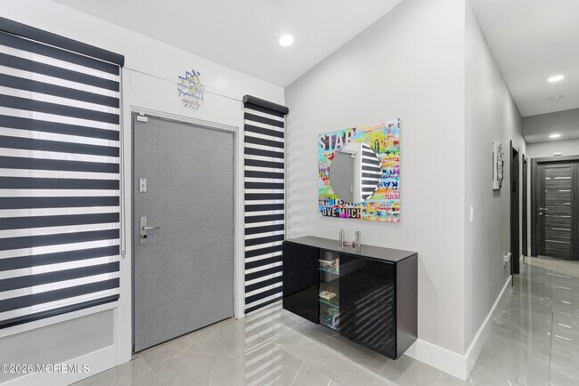 Building Photo - 612 Deal Rd