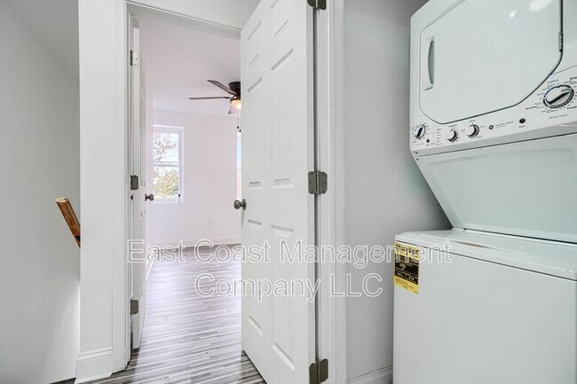 Building Photo - 515 Archer St