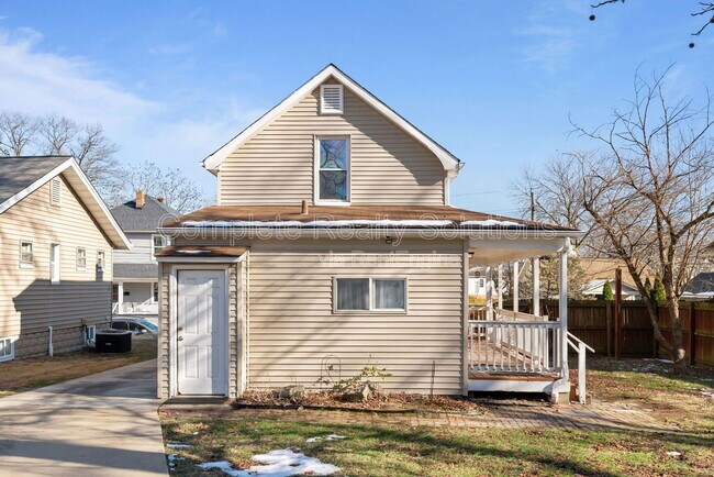 Building Photo - 409 Harrison Ave