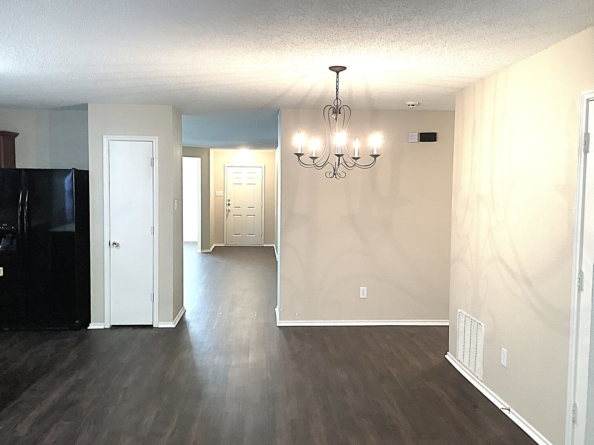Building Photo - 115 Clover Leaf Ln