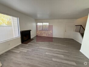 Building Photo - Move in special - 2 bedroom townhome in Sp...