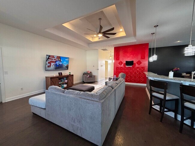 Building Photo - 343 Camrose Wy