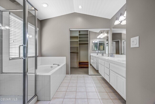 Building Photo - 4759 Rhapsody Dr