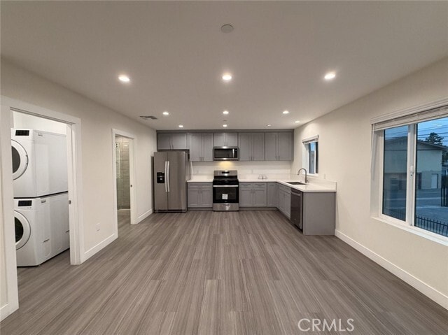 Building Photo - 511 N Azusa Ave