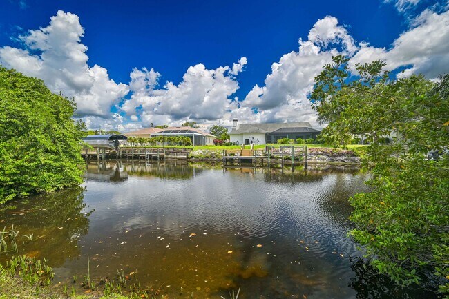 Building Photo - NOW AVAILABLE - Furnished Villa in Riverbend!