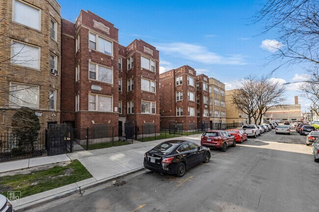 Building Photo - 7120 S East End