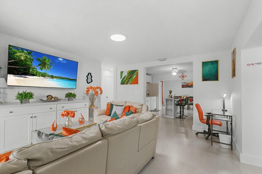 Building Photo - 3880 NW 5th St